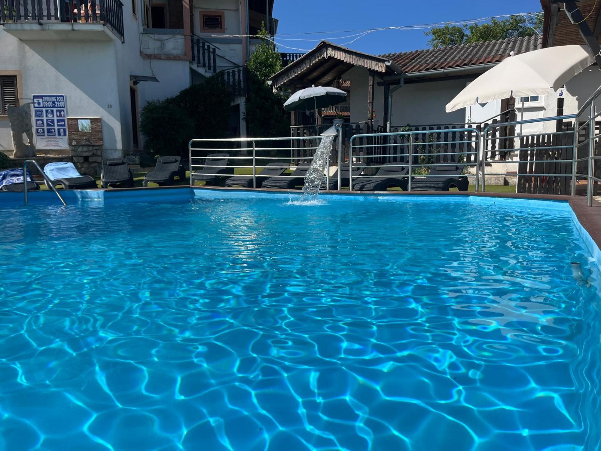 Apartmani Milokanovic Funtana Extérieur photo