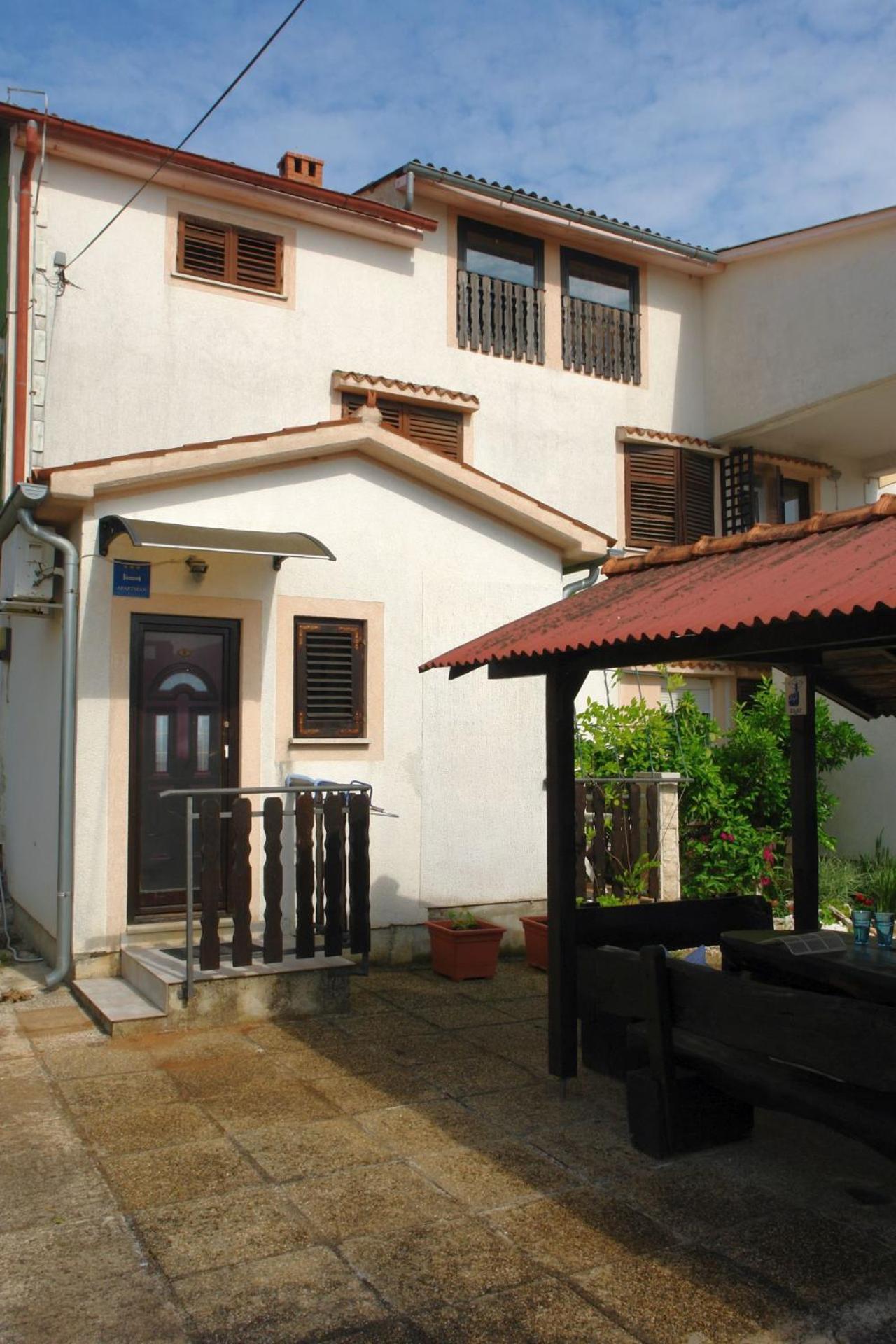 Apartmani Milokanovic Funtana Extérieur photo