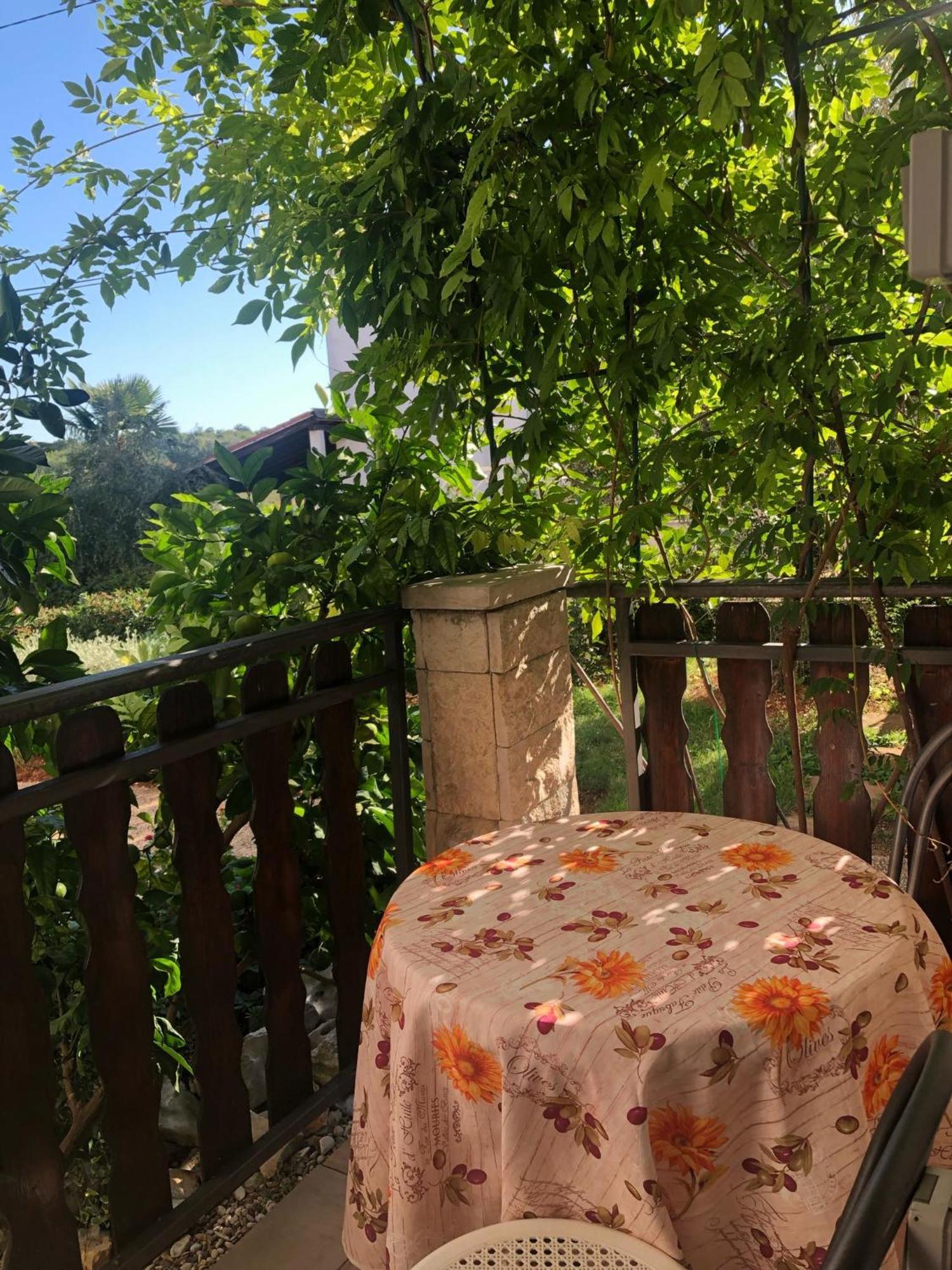 Apartmani Milokanovic Funtana Extérieur photo