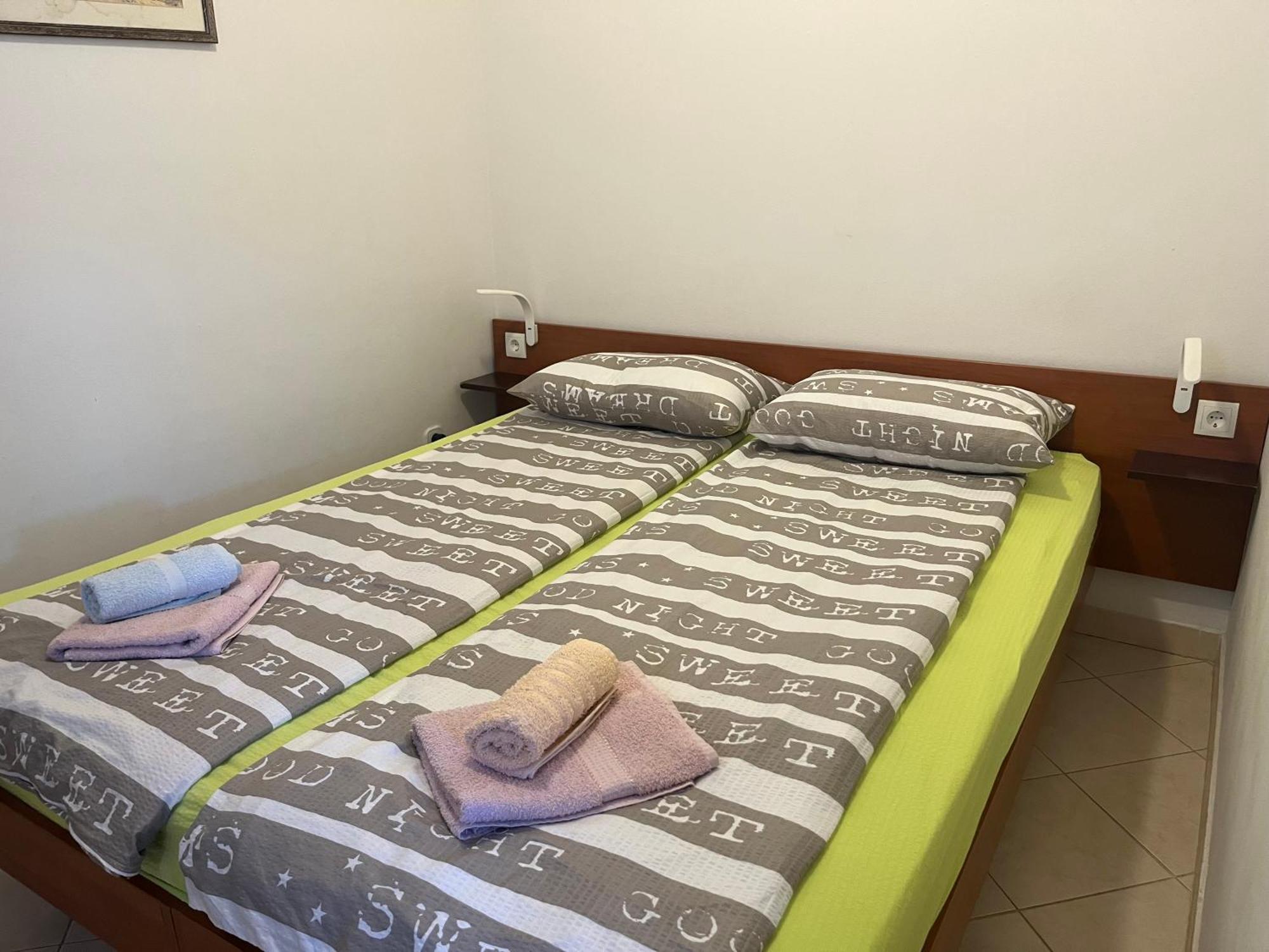 Apartmani Milokanovic Funtana Extérieur photo