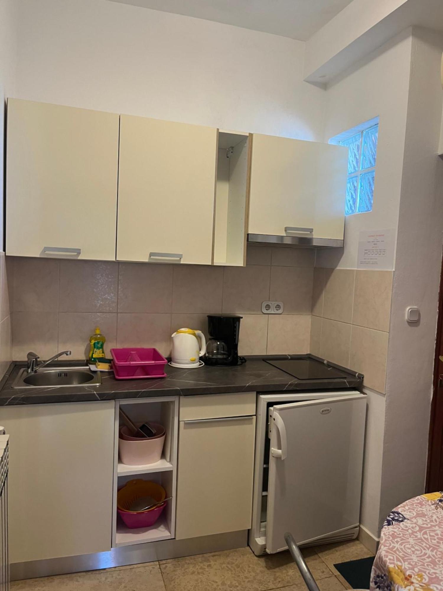 Apartmani Milokanovic Funtana Extérieur photo