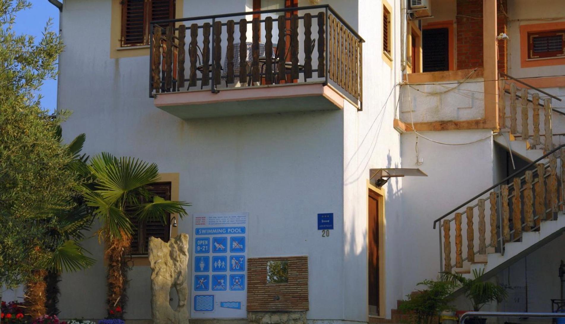 Apartmani Milokanovic Funtana Extérieur photo